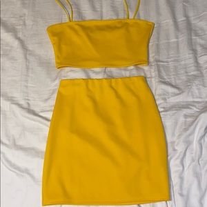 Yellow Boohoo 2 Piece Set ☀️